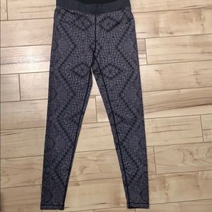 Without walls patterned leggings